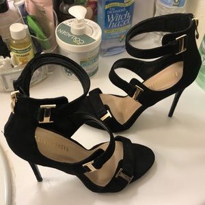Sexy Black Heels!